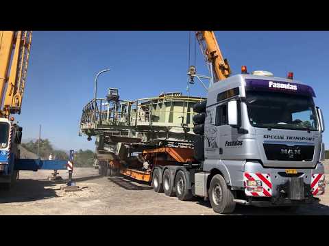 Loading And Transporting Conveyor Belt Head With Man TGX 680- Fasoulas Heavy Transports