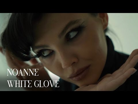 White Glove (thumbnail)