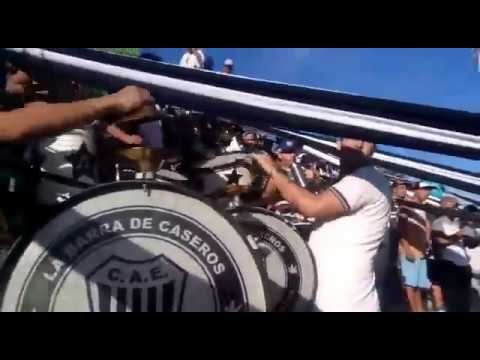 "Los pibes de los bombos / La Barra De Caseros." Barra: La Barra de Caseros &bull; Club: Club Atlético Estudiantes