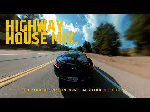 DJ Mixing In Supercar: Deep House / Melodic Techno / Progressive