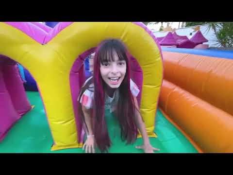 O Último a sair do SUPER PARQUE INFLÁVEL vence !! COMPILAÇÃO