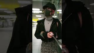 夜の街でライブ配信中、声かけられました。