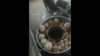 Download lagu bakso gak ke jual karna hujaan deras #wabinu #baksoo mp3