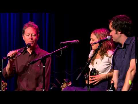 eTown Exclusive - On-stage Interview with Mandolin Orange