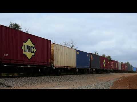 Freight Train (7MP5)