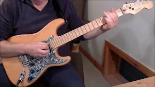 Video thumbnail for SEYMOUR DUNCAN ALNICO II PRO staggered Strat pickups ( demo) by lesterstringer