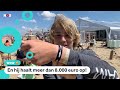 Pieter-Bas maakt bandjes voor omgekomen surfers