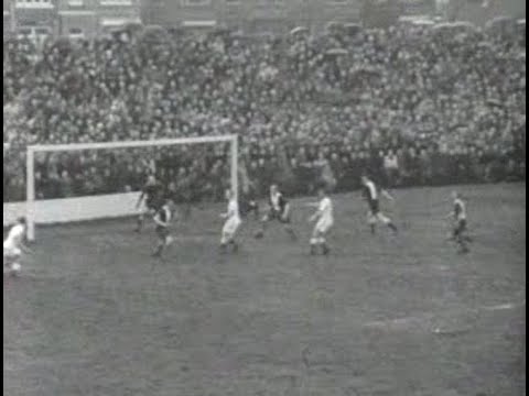 De kampioenswedstrijd VUC - Volewijckers in 1944