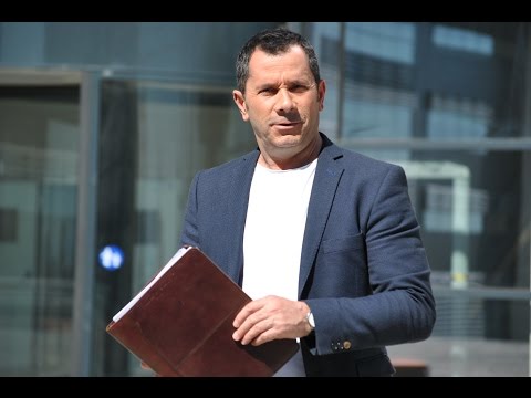 Tomë Gashi, avokati i rastit të Astrit Deharit në konferencë për media (Drejtpërdrejt)