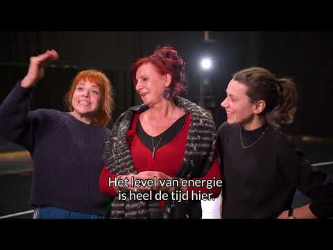 Sfeerverslag eerste repetitie LEGALLY BLONDE