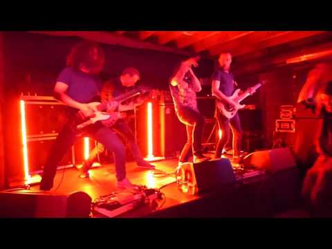 Crimson Falls - live at Mekitmetal