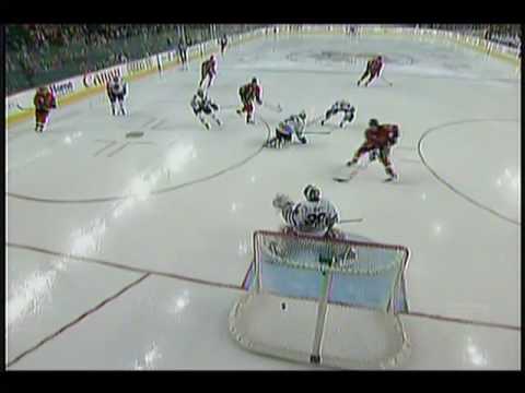 Jokinen Goal - Flames vs Blackhawks - Nov 19/09