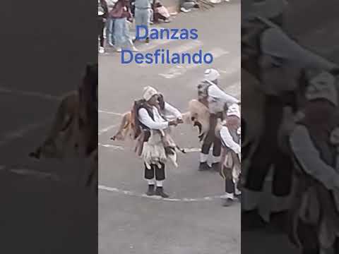Danzas Desfilando en Anta Cusco Perú