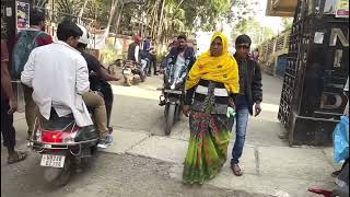 कृत्रिम पैर सहित साइकिलिंग, खेल और कई अन्य बाधाओं को चुनौती देते हुए युवा दिव्यांग;?>
