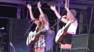 Ward Thomas Live   Push For The Stride