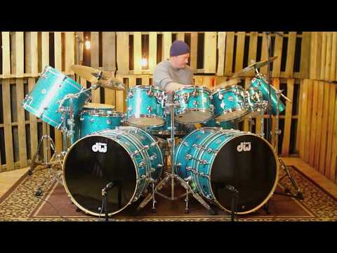 DW Collector's Maple SSC Teal Glass Drum Set - SO#1054682