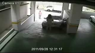 Most Stupid Driver Caught On CCTV!