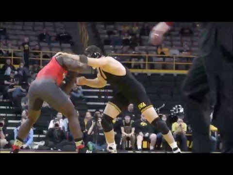 Black Hawk(eye) Down