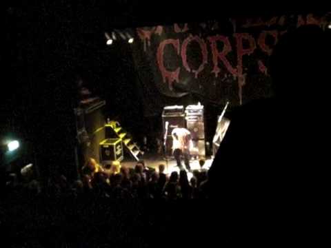 dying fetus pissing in the mainstream (25 seconds record) live at hedon 2009