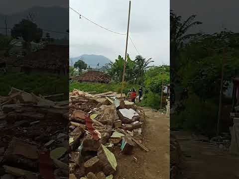 Kondisi kampung Pasir Gombong Cugenang Cianjur sebulan paska gempa bumi