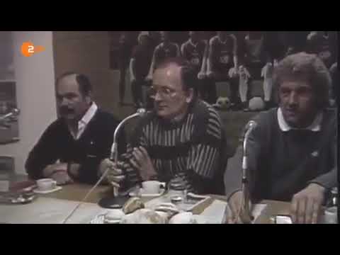 Klaus Schlappner Pressekonferenz Sv Waldhof Mannheim Des iss doch ke glick