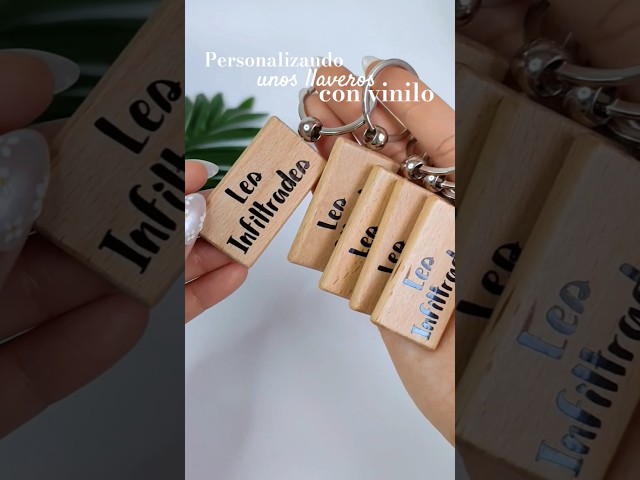 Vídeo relacionado con Uvimark - Artículos publicitarios - Merchandising - Llaveros de Madera Personalizados - 25 Llaveros Cuadrados - Regalo Original - Llaveros Personalizados - Regalos de Empresa - Detalles de Boda