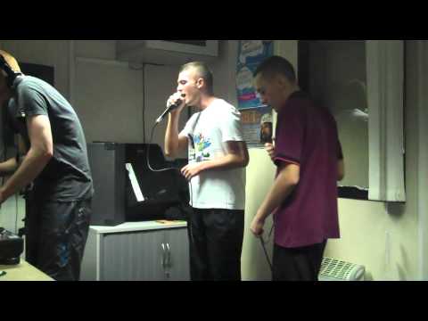 Dj Prodigy MC Element & MC Letrix