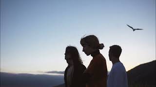 Hundred Waters - Wave To Anchor