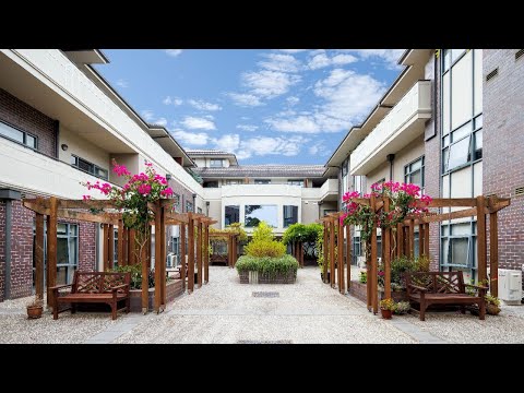 Take a moment to explore Concierge Balwyn Retirement Living; the perfect place for a low-maintenance retirement.