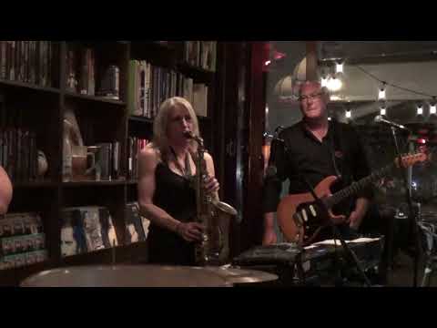 Annie J & Fusion - Valerie (Cover)