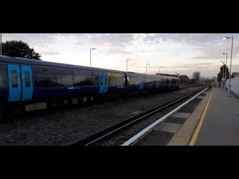 375621+375713 departs Platform 1 at Deal, 17.11.2020