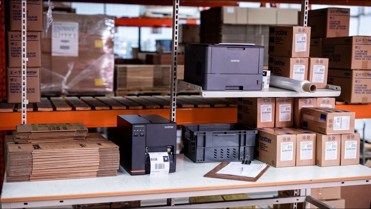 Video del producto Brother TJ-4120TN impresora de etiquetas térmica directa / transferencia térmica 300 x 300 DPI 178 mm/s Ethernet