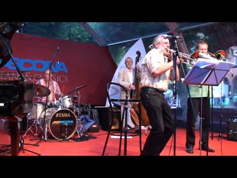 Twobones (Danilo Moccia & Paul Haag)