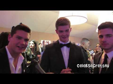 Restless Road Twerks Backstage at X Factor 'Big Band Night'