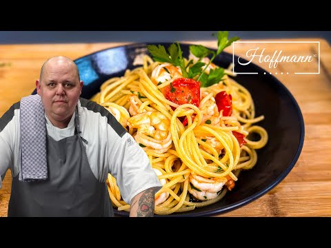 Prawns & Spaghetti Aglio e Olio | Garlic Prawns | Italian Recipes @BerndZehner