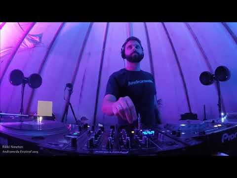 Rikki Newton - Saturday 21:00pm-22:30pm - Andromeda Festival (2015)