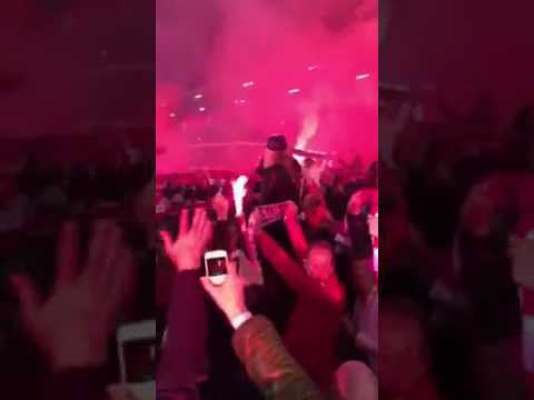 Roeselare - RAFC aankomst kampioenen op de Bosuil.  Feestje!