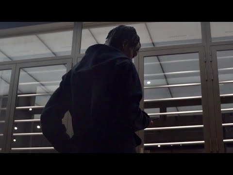 DEE L - STAY (OFFICIAL MUSIC VIDEO)