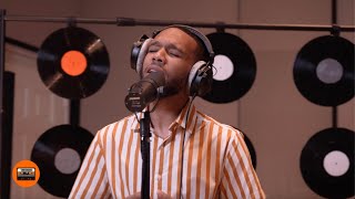 Ignatious Carmouche- Never Felt This Way Live Performance (Cover)