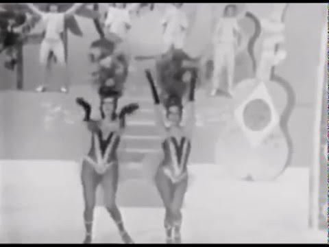 Marília Pêra e Elis Regina - Sucesso aqui vou eu (Build Up) Rita Lee e Arnaldo Baptista