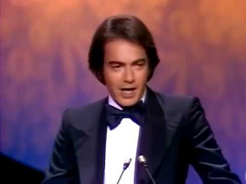 Neil Diamond at the 1977 Academy Awards presenting Original Song