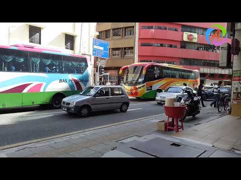 হঠাৎ করে চোঁখ পড়েছে আমার প'রে আমার।