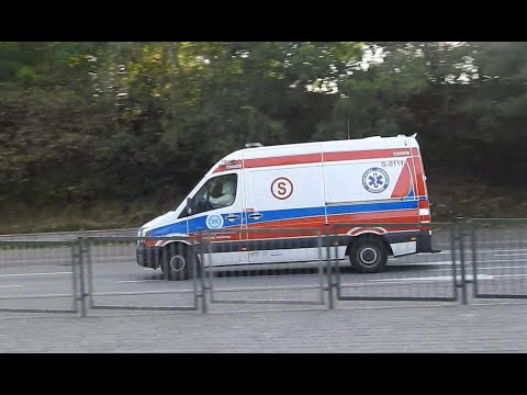 Alarmowo karetka G-0111 z Pruszcza Gdańskiego. Przejazd na sygnale ulicą Łostowicką w Gdańsku