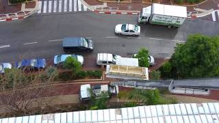 אדנית איפאה עם ברזל עולה לגג