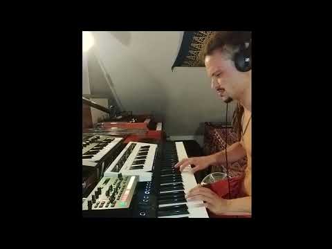Thomas Eibl - Electronic Live Session // Yamaha Reface CP, CS & Roland Tr-6s