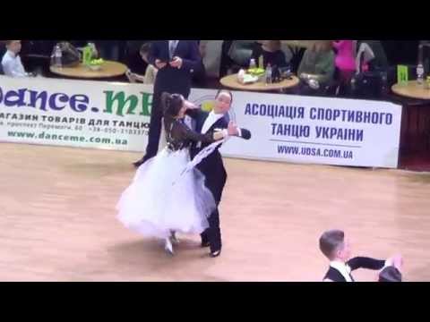 423 Ukrainian Open 2015 Junior 2 RS Ballroom Round1 H1 Foxtrot