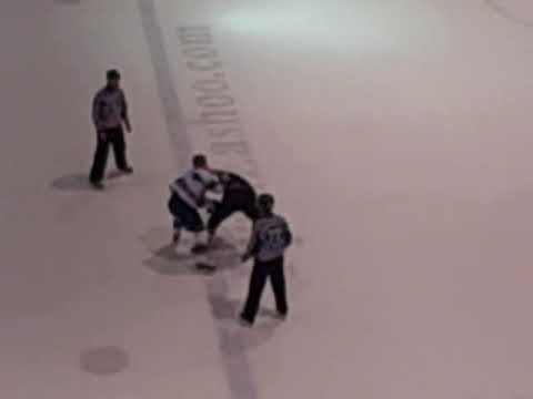 Kaleigh Schrock vs Tyler Willis