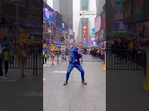 Tripled up. 🕺🏾🕺🏻🕺🏽 #footwork #sturdy #nyc @dre_da_dancer @AlmightyArcher #nickkosir