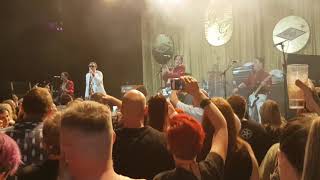 Uptown Girl - Me First and the Gimme Gimmes