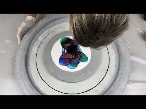 305. Sheleeart  Fluid Artist -  Layering tube paints over the matching interference colour